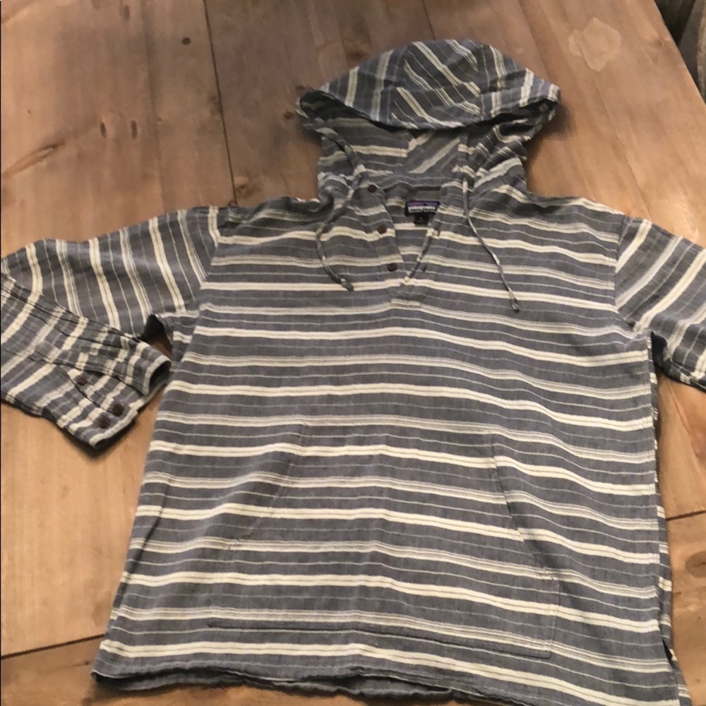 Lightweight Men’s Patagonia Hoodie